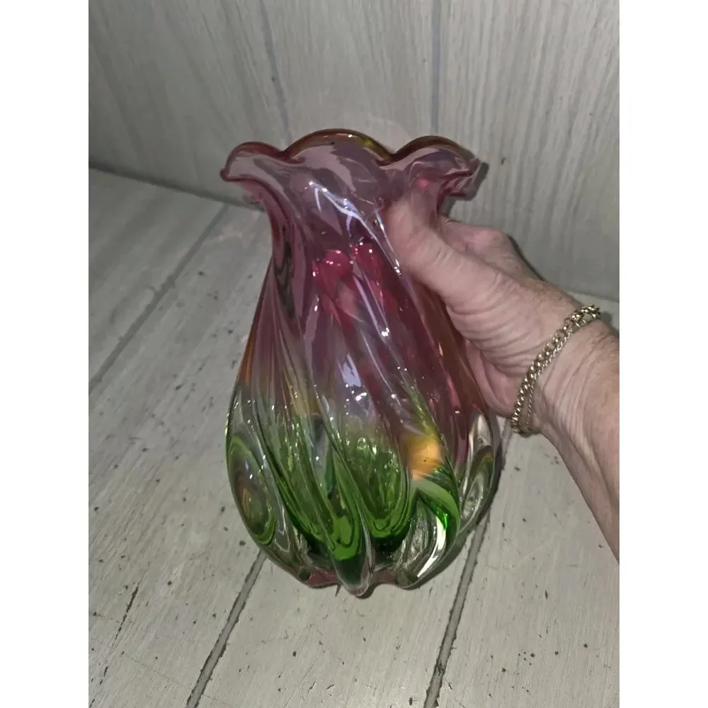 Vtg Hand Blown Swirl Watermellon Scallop Flower Glass Vase 7